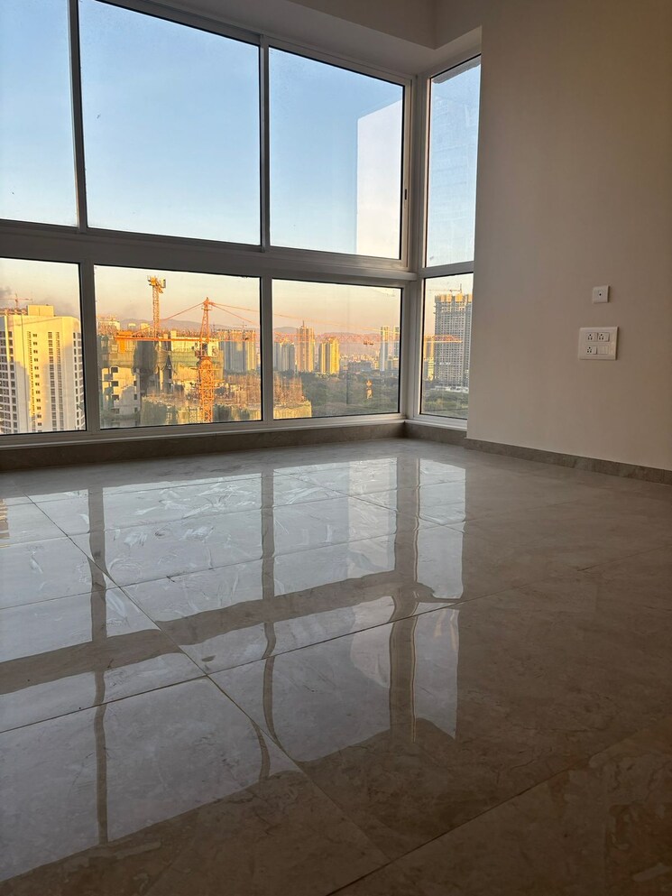 Room, tata-serein 4 Bedroom 1900 Sq.Ft. Apartment In Pokhran Road No Two Thane 7708547