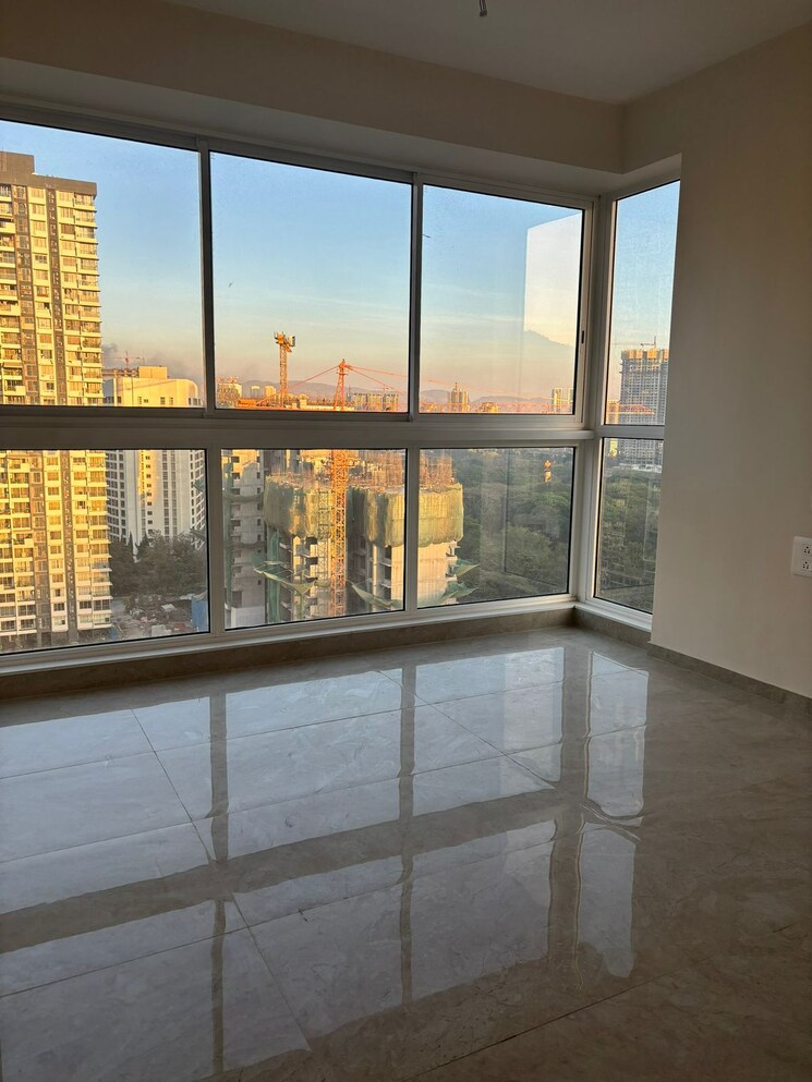 Room, tata-serein 4 Bedroom 1900 Sq.Ft. Apartment In Pokhran Road No Two Thane 7708547