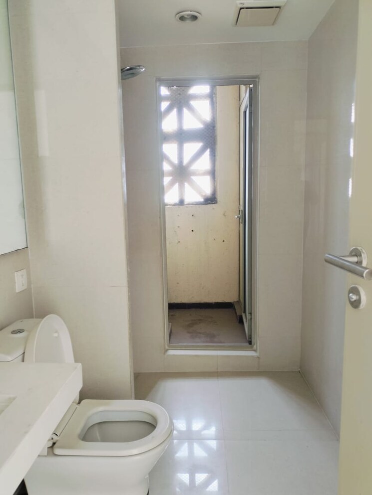 Bathroom, rodas-enclave-woodstock 3 Bedroom 1350 Sq.Ft. Apartment In Patlipada Thane 7708638