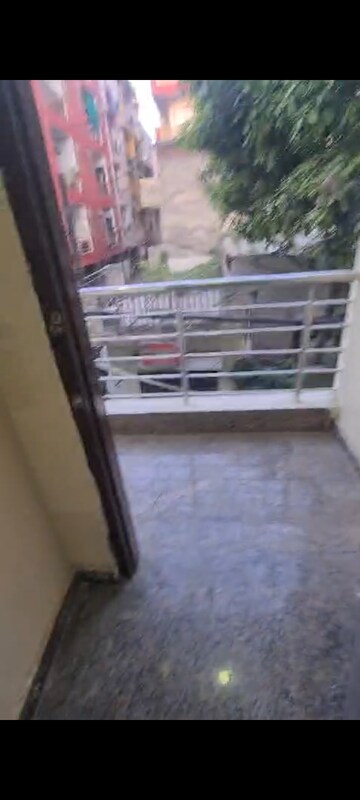 1.5 BHK Builder Floor For Rent in Chattarpur