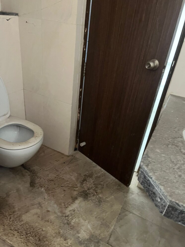 Bathroom, duville-riverdale-heights 2 Bedroom 768 Sq.Ft. Apartment In Kharadi Pune 7709047