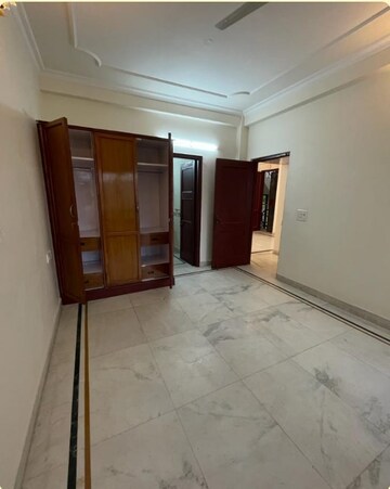 Room in 3 BHK Apartment at Amrapali Terrace Homes, Tech Zone 4 Greater Noida – for Sale