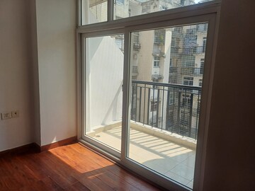 Room in 3 BHK Apartment at GH-7 Crossings Republik, Vijay Nagar – for Sale