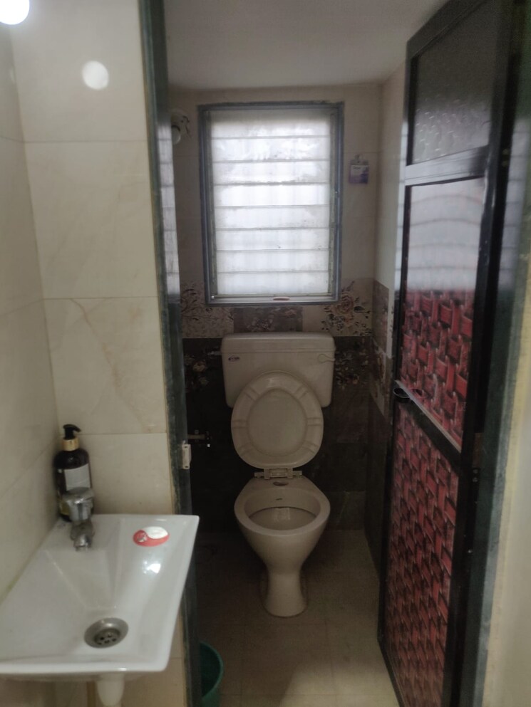 Bathroom, rajiv-thakur-jai-santoshi-mata-heights 1 Bedroom 650 Sq.Ft. Apartment In Dombivli East Thane 7709163
