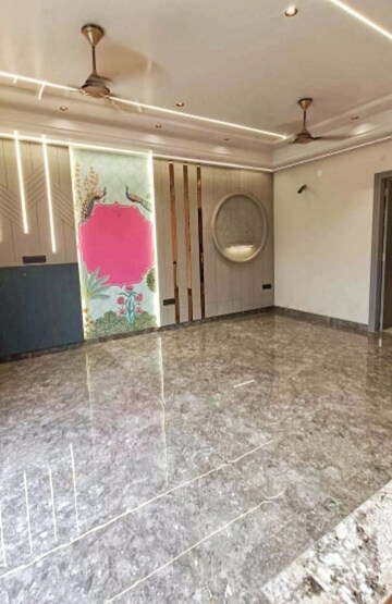 Kitchen in 4 BHK Villa at Chitrakoot – for Sale