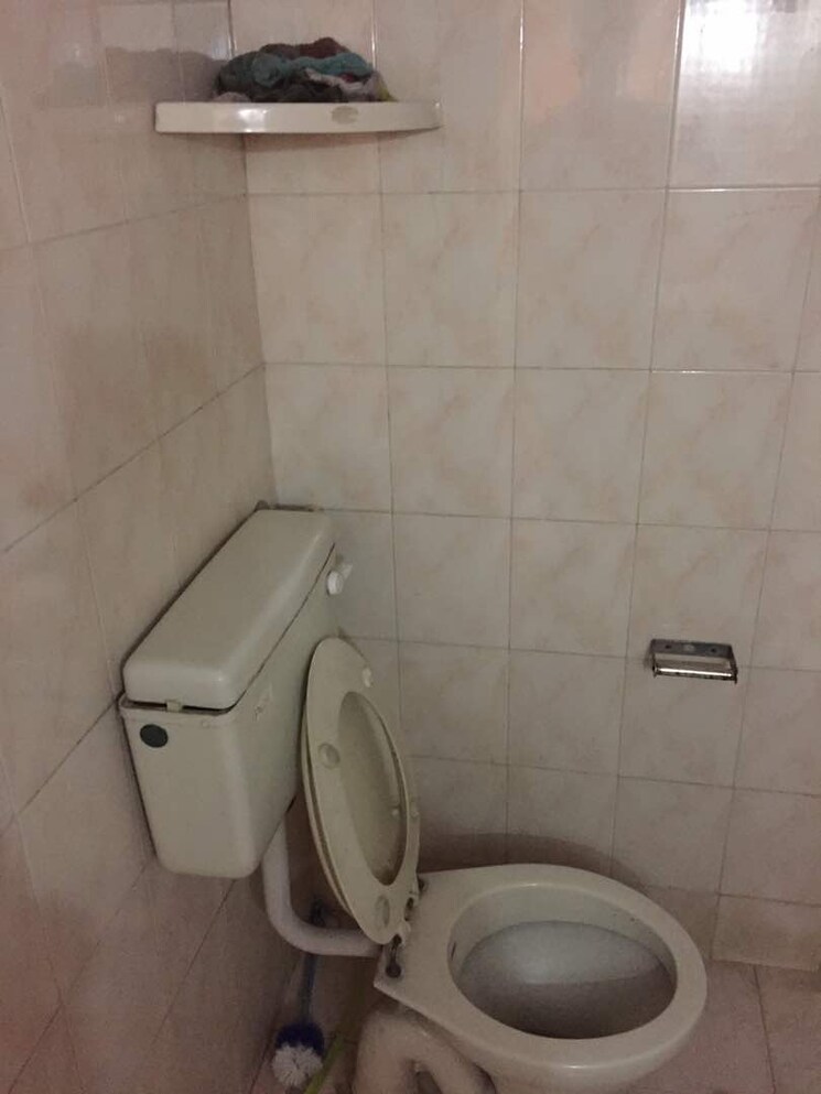 Bathroom, vrishi-complex 2 Bedroom 850 Sq.Ft. Apartment In Ic Colony Mumbai 7709496