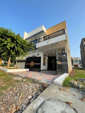  Plot – Exterior View View at Deri Skaner - for Sale
