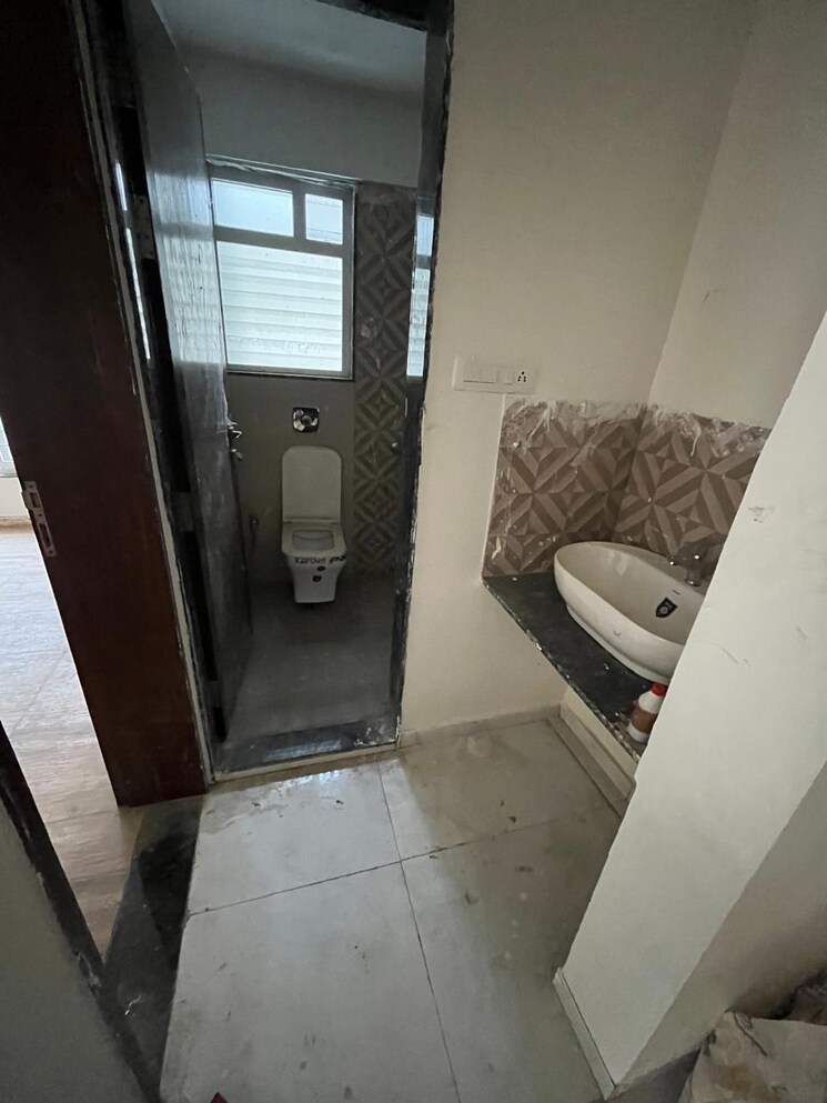 Bathroom, lotus-aman 2 Bedroom 1000 Sq.Ft. Apartment In Kothrud Pune 7709748