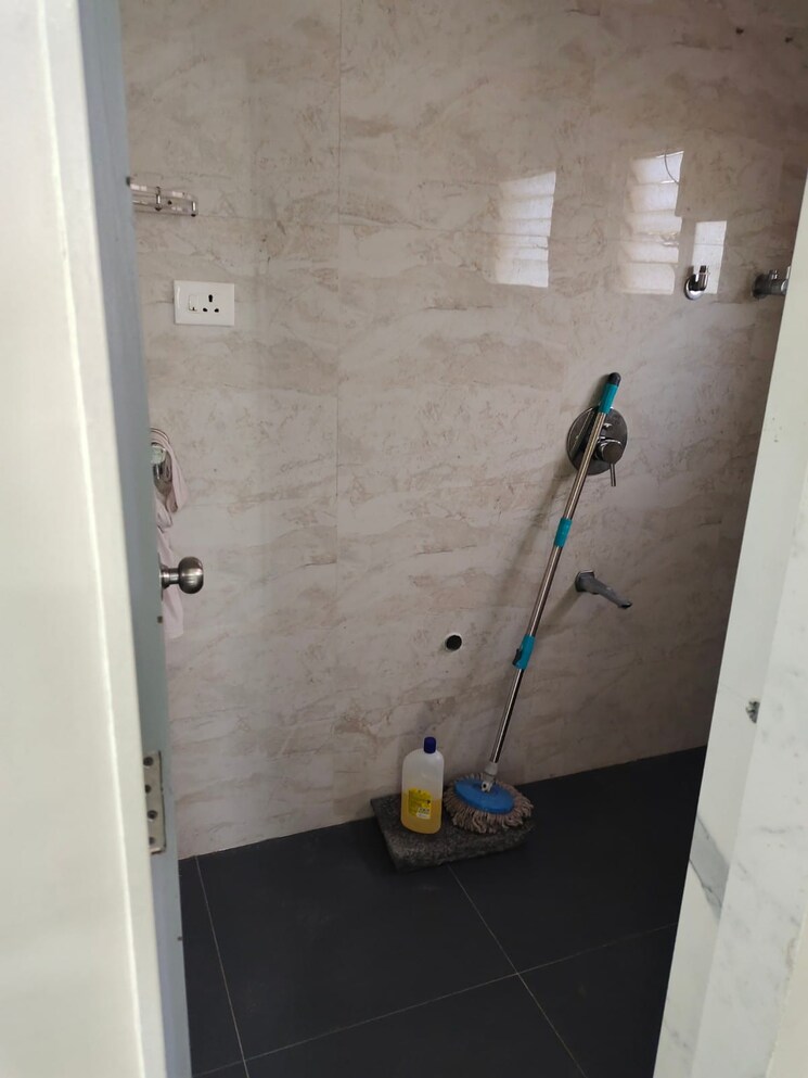 Bathroom, bandal-classic 2 Bedroom 850 Sq.Ft. Apartment In Kothrud Pune 7709757