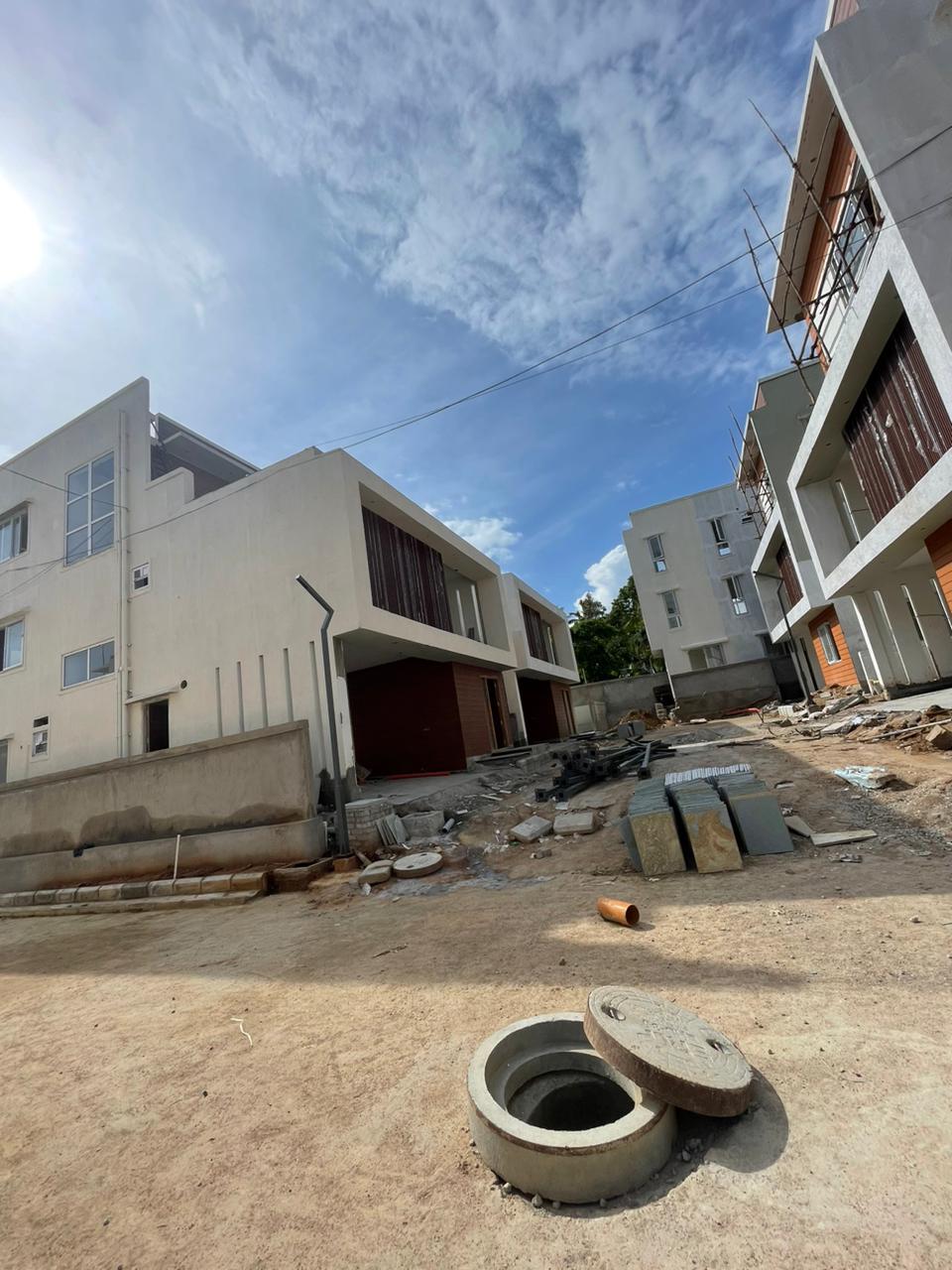 4 BHK Villa – Exterior View View at Gandipet - for Sale