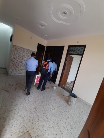 Master Bedroom in 3 BHK Builder Floor at Anam Homes, Juggaur – for Sale