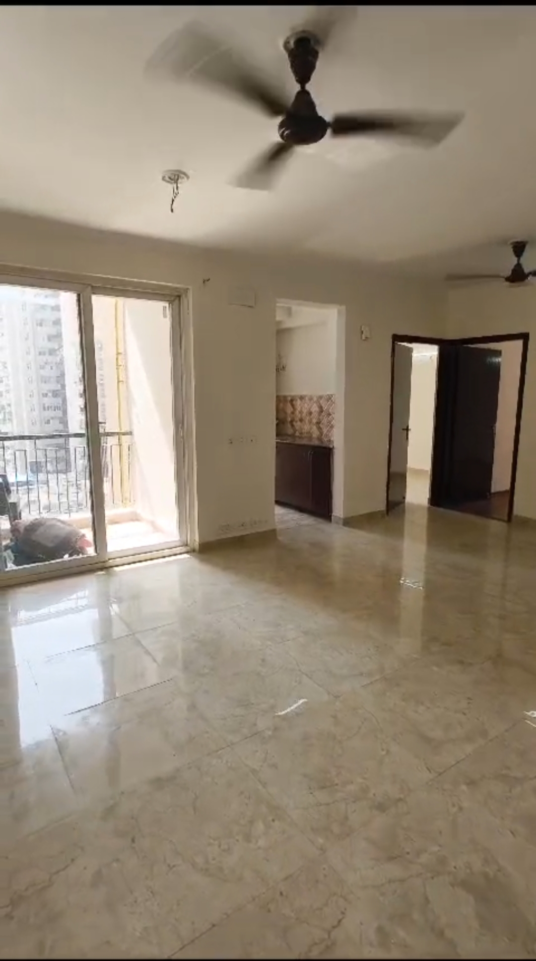 2 BHK Apartment For Resale in Amrapali Leisure Park Amrapali Leisure Valley Greater Noida  7710084