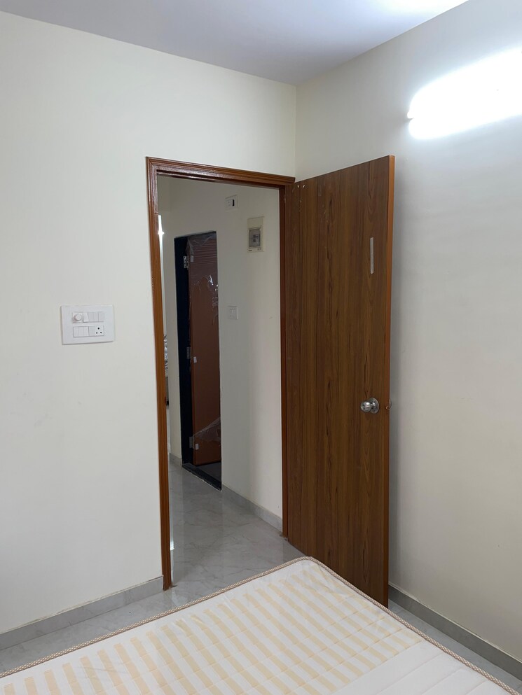 Room, rudra-regency 1 Bedroom 702 Sq.Ft. Apartment In Kharghar Navi Mumbai 7710173