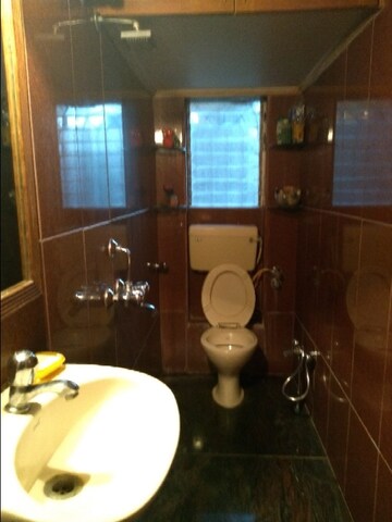 Master Bedroom in 2 BHK Apartment at Nav Sanyukt CHS, Andheri East – for Sale