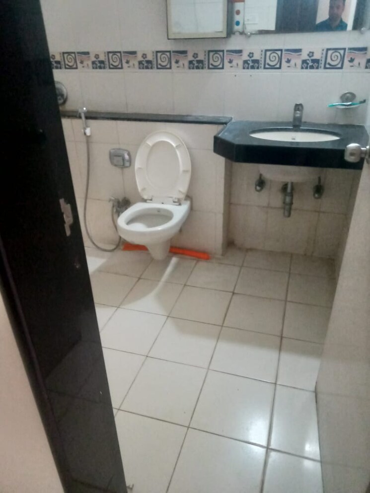 Bathroom, maestros-da-vinci 2 Bedroom 1150 Sq.Ft. Apartment In Wanowrie Pune 7710530