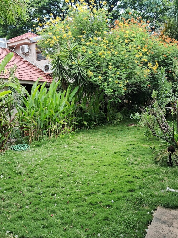 Garden, suma-padma-vilas-enclave 4 Bedroom 5524 Sq.Ft. Villa In Wanowrie Pune 7710641