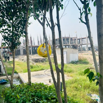 3 BHK Villa – Garden View at Sector 33 - for Sale