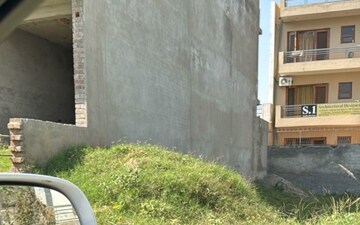 Plot For Sale in Sector 115