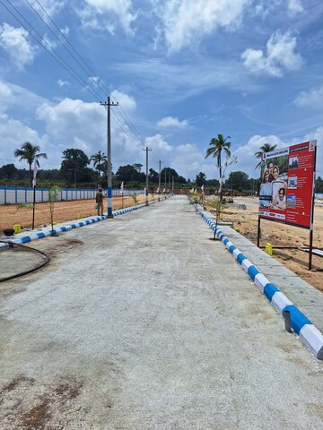  Plot For Sale in Somanhalli