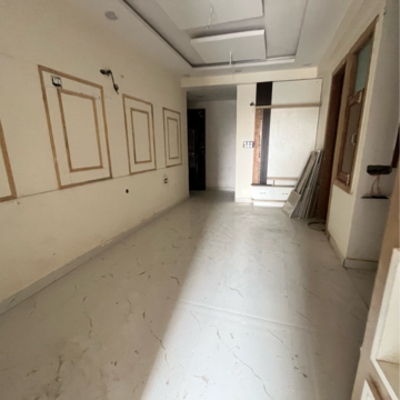 Building Lobby in 2 BHK Builder Floor at Sector 104 – for Sale