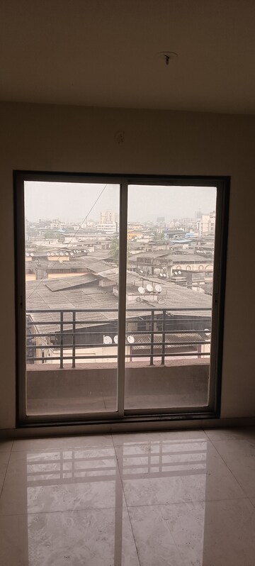 Room in 2 BHK Apartment at Mera Makaan Utkarsh, Dombivli East – for Sale