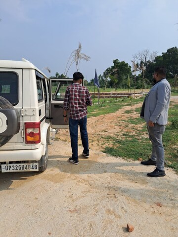  Plot – Exterior View View at Sultanpur Road - for Sale