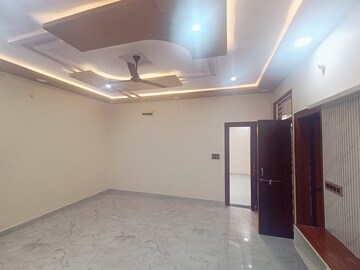 Building Lobby in 4 BHK Villa at Kalwar Road – for Sale