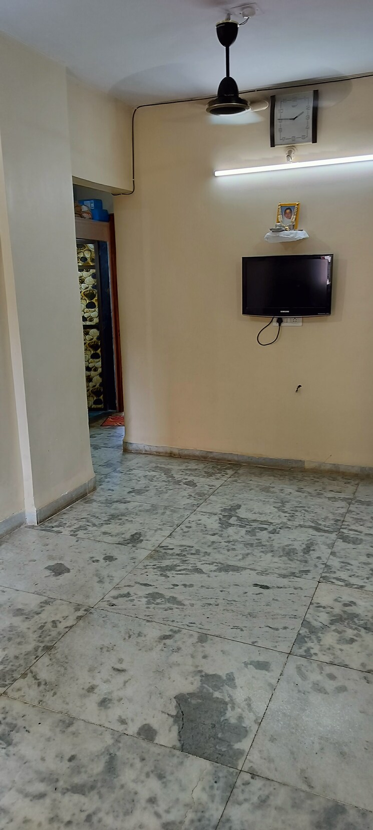 Room, shantinath-tower 2 Bedroom 600 Sq.Ft. Builder Floor In Mira Road East Thane 7711595