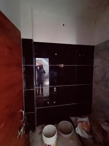 Furnished Amenities in 3 BHK Villa at Kalwar Road – for Sale