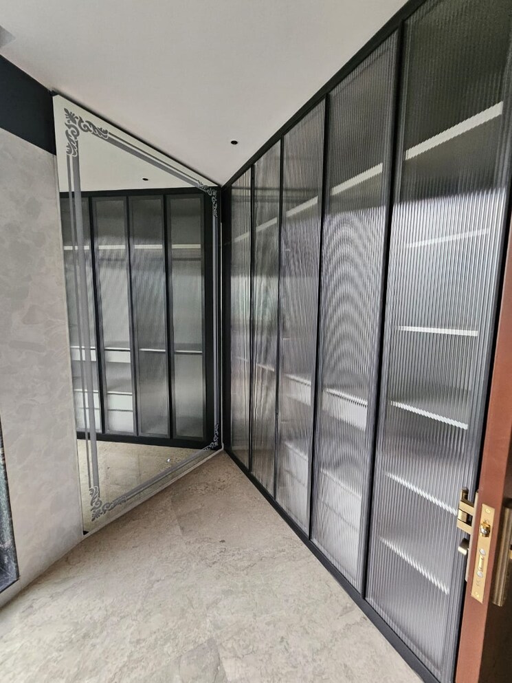 Balcony, new rajinder nagar 5 Bedroom 660 Sq.Yd. Builder Floor In New Rajinder Nagar Delhi 7711605