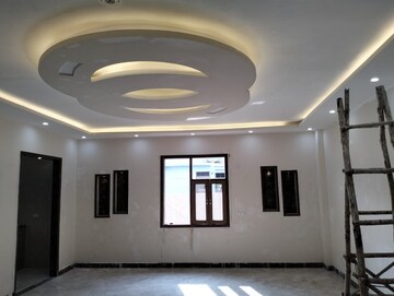 Building Lobby in 4 BHK Builder Floor at Sector 31 – for Sale