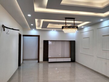 Room in 4 BHK Builder Floor at Sector 31 – for Sale