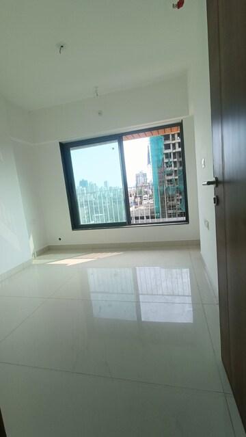 Room in 2 BHK Apartment at Borivali West – for Sale