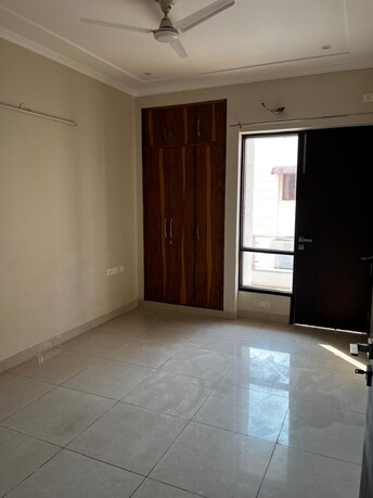 रेसिडेन्शियल बिल्डर फ्लोर वर्ग फुट फॉर रीसेल इन सेक्टर 46 गुरगांव  7711915