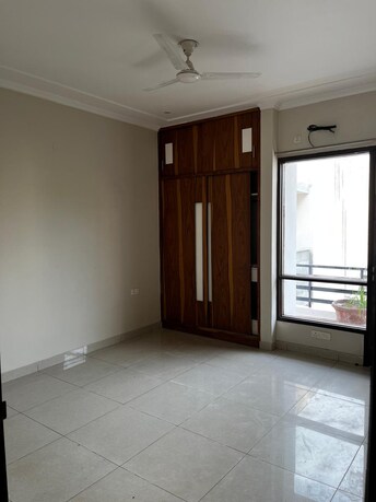 रेसिडेन्शियल बिल्डर फ्लोर वर्ग फुट फॉर रीसेल इन सेक्टर 46 गुरगांव  7711915