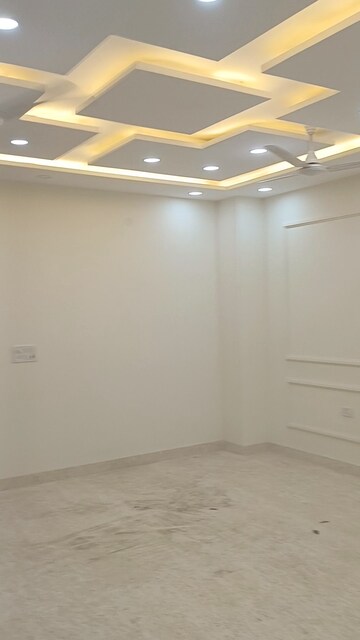 Room in 3 BHK Builder Floor at New Rajinder Nagar – for Sale