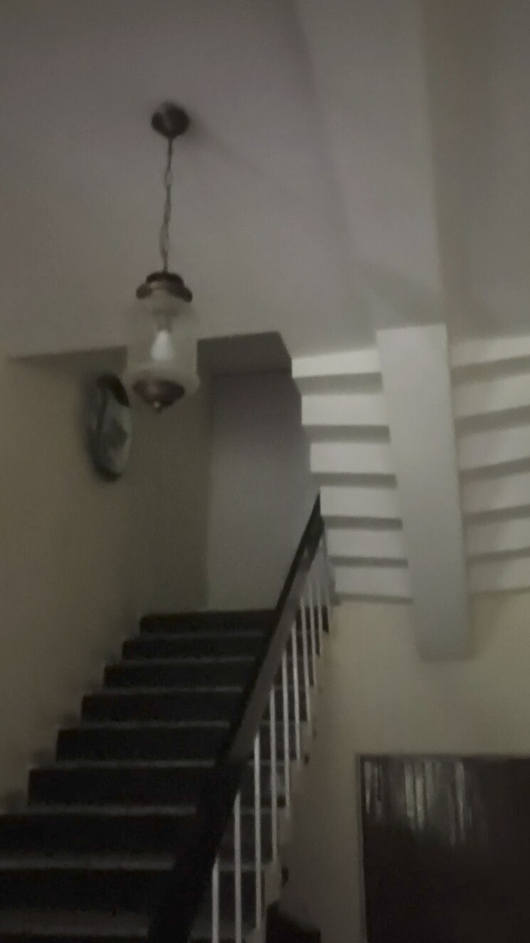 undefined, malcha marg 6+ Bedroom 1250 Sq.Yd. Independent House In Malcha Marg Delhi 7712090