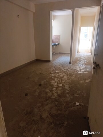 Room in 3 BHK Apartment at Conscient Habitat Residences, Sector 78 – for Sale
