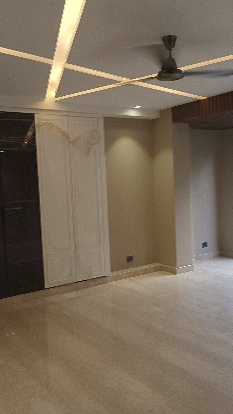 undefined, old rajinder nagar 4 Bedroom 666 Sq.Yd. Builder Floor In Old Rajinder Nagar Delhi 7712175