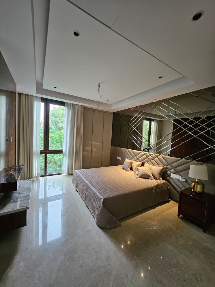 Bedroom, new rajinder nagar 5 Bedroom 660 Sq.Yd. Builder Floor In New Rajinder Nagar Delhi 7712343