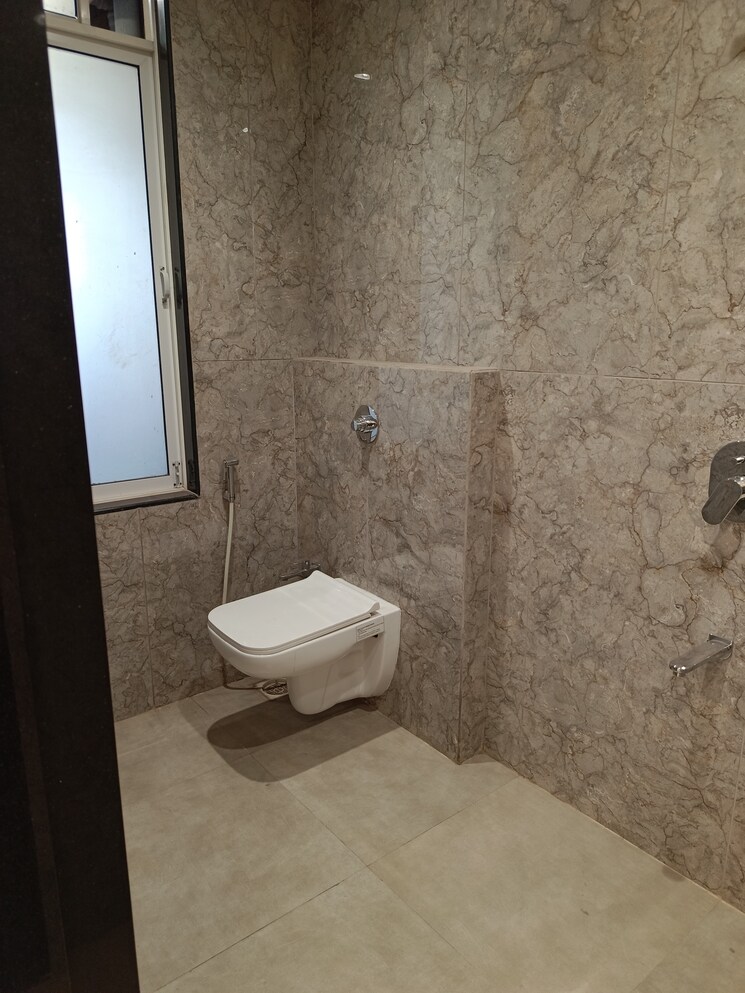 Bathroom, varsha-balaji-park 3 Bedroom 1020 Sq.Ft. Apartment In Kharghar Navi Mumbai 7712947