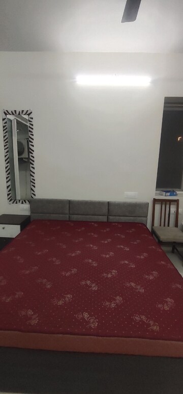 Furnished Amenities in 2 BHK Apartment at Vertex Solitaire, Kalyan West – for Rent
