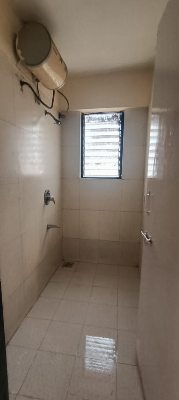 Bathroom, shree-ram-pride 1 Bedroom 625 Sq.Ft. Apartment In Dhanori Pune 7713153