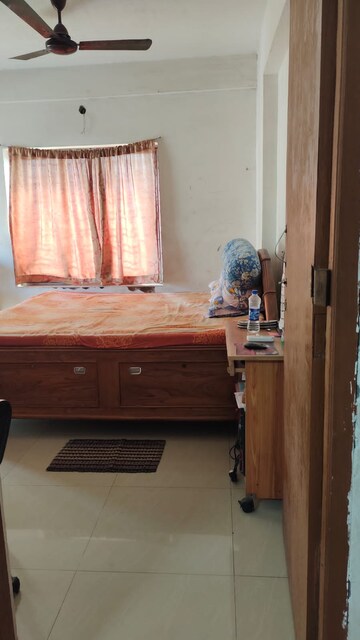 Bedroom in 2 BHK Apartment at Dover ln – for Sale