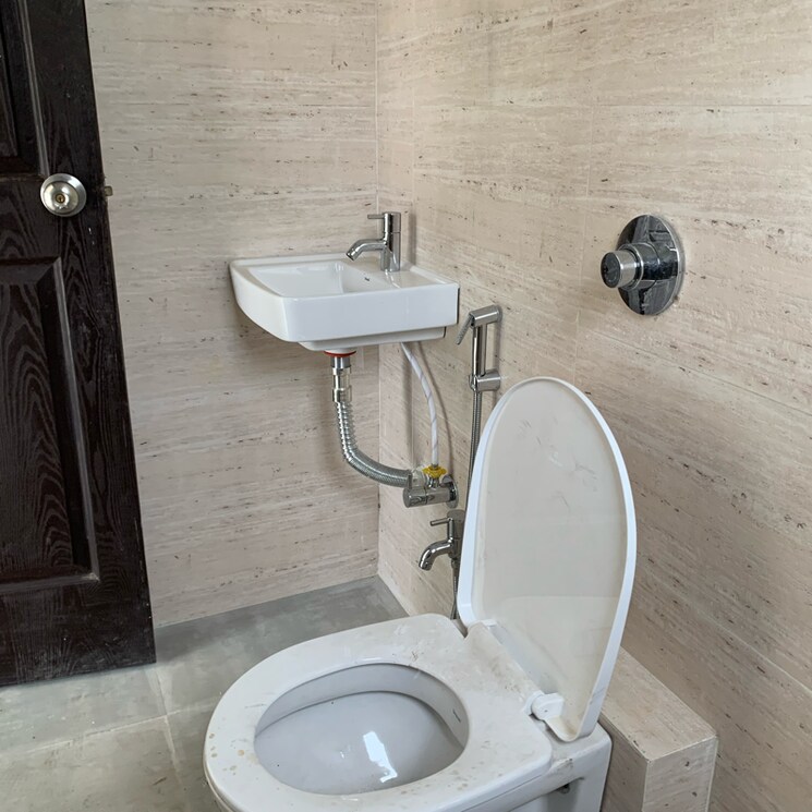 Bathroom, navkar-sakshat-navkar 1 Bedroom 470 Sq.Ft. Apartment In Vivekanand Nagar Mumbai 7713212