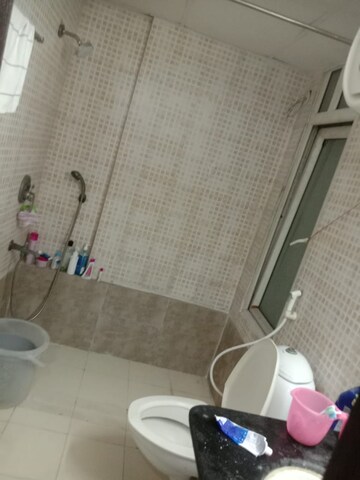 रेसिडेंशियल फ्लैट वर्ग फुट फॉर रेंट इन इंद्रपुरम ग़ाज़ियाबाद  7713277