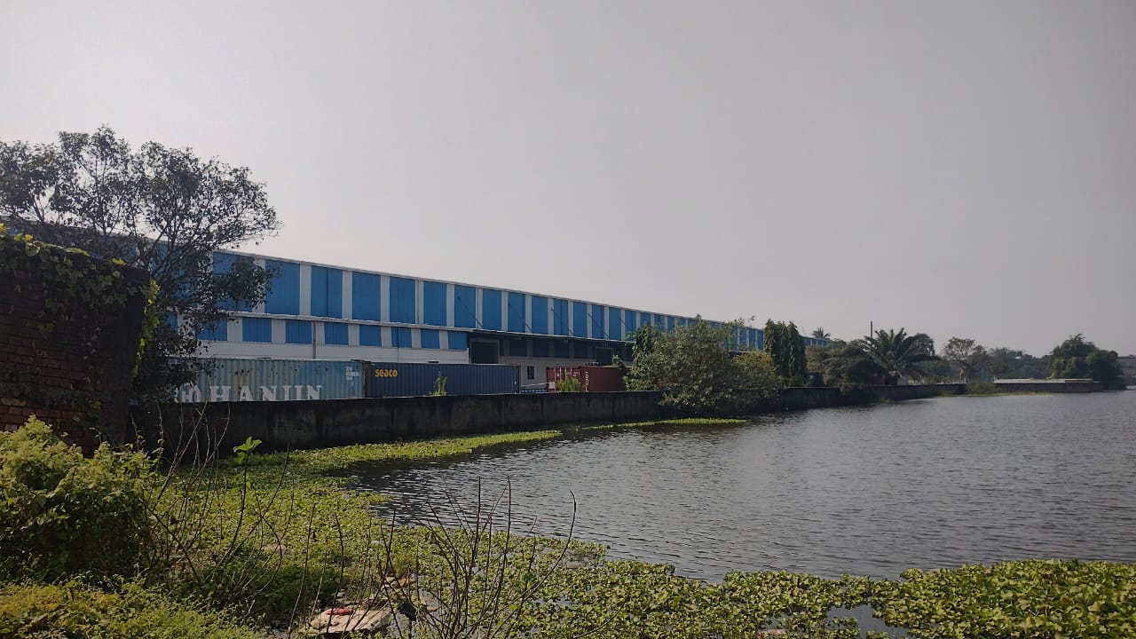 Rental Commercial Warehouse 2400 Sq.Ft. in Mukundapur Kolkata 7713268