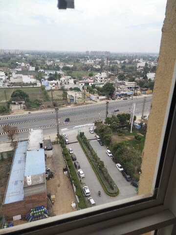 Balcony in 2.5 BHK Apartment at Signature Global Signum 93, Sector 93 – for Sale
