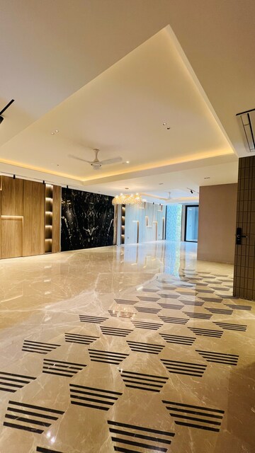 Parking in 4 BHK Builder Floor at Unitech Greenwood City Apartment, Sector 45 – for Sale
