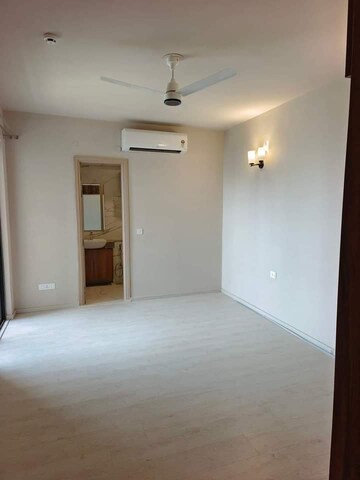 Room in 2 BHK Apartment at M3M Heights, Sector 65 – for Sale